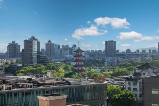 Crowne Plaza City Center Ningbo by IHG - 7