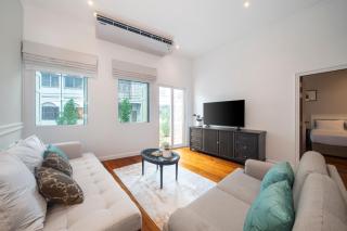 Sclass Penthouse Changmoi Road Center Old City - 5