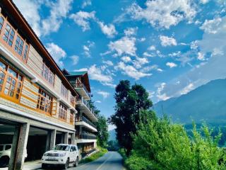 Hotel Hollywood Manali - Scenic River & Mountain View With Premium Rooms Near Mall Road - 4