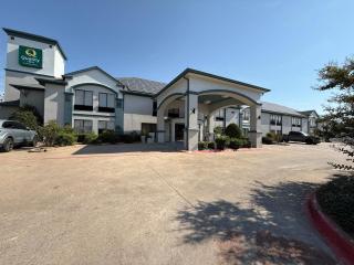 Quality Inn Hillsboro - 4