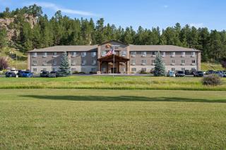 Comfort Inn & Suites - 5