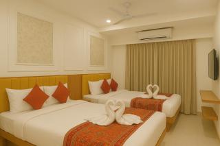 The Ramanjaneya Hotel by iQ Hotels - Luxury Stay in Ayodhya Near Ram Mandir - 6