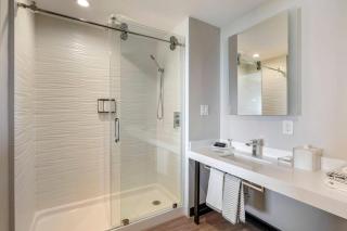 Cambria Hotel Orlando near Universal Theme Parks - 4