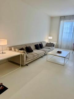 Stunning and Bright Flat in Monza City Centre - 6