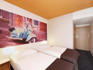 B&B Hotel Berlin Genshagen-Süd - 1