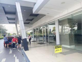 Bright Unit with Balcony near Okada & Airport-6C - 1