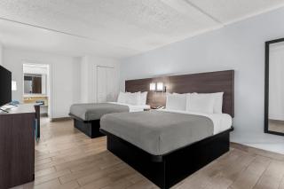 Quality Inn & Suites at Tropicana Field - 2