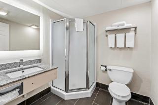 Quality Inn & Suites near Robins Air Force Base - 1