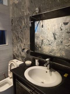 Tastefully furnished 4bedrooms Guzape with pool - Abuja - 2