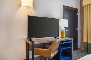 Comfort Inn & Suites Frisco East - McKinney - 1