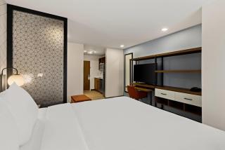 Everhome Suites Somerset - South Brunswick - Somerset - 6