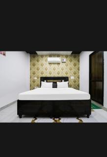 Hotel king crown - 1