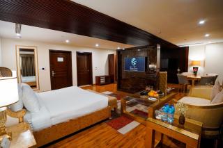 Nine Tree Luxury Hotel & Suites Lahore - 5
