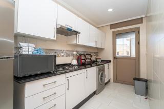Terrasse et Confort centre de Tanger, Charmant 2 ch spacieux, clim, WiFi, vue dégagée - 7