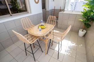 Terrasse et Confort centre de Tanger, Charmant 2 ch spacieux, clim, WiFi, vue dégagée - 4