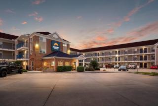 Suburban Studios Biloxi North Area - 2