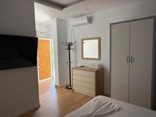 PineSide Rooms - 7