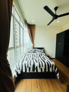 Modern4BR Retreat - City Center - 5