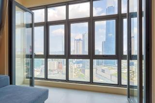 8 min walk to Pavilion KL - Infinity Pool w TRX view - Kuala Lumpur - 9