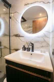 Luxury Designer Apartment Central Marrakech - 4