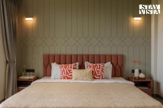 StayVista at Villa Eden Crest with Bonfire, Pool & Mountain View - 2