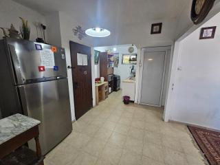 בית קרקע לנופש עם חצר גדולה במרכז קרית שמונה - 1