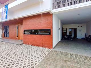 Ndalem Tamanan Syariah RedPartner - 8