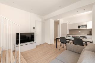 NEW Prestige Collection-2 Rooms-2 Bathrooms-Parking-VleDante - 0