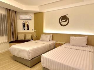 Dragon River Avenue - 7