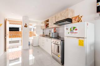 Stylish & Modern 2BR Apartment - 4