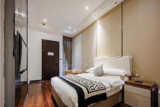 SEEU Designer Homestay - 4