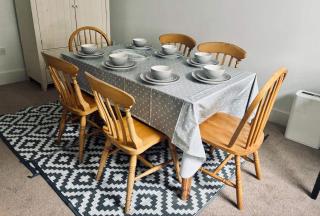 3-Bed Seaside Haven - Sleeps 7 & Pet Friendly - 3