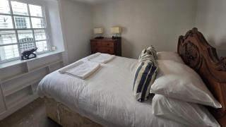 3-Bed Seaside Haven - Sleeps 7 & Pet Friendly - 8
