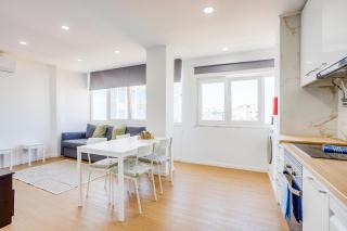 GuestReady - Modern charm in Setúbal - 4