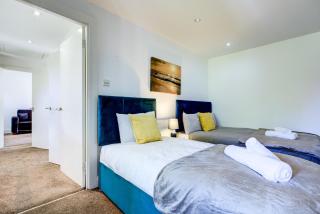 1BR Wapping Flat, Free Parking, Sleeps 4 - 9