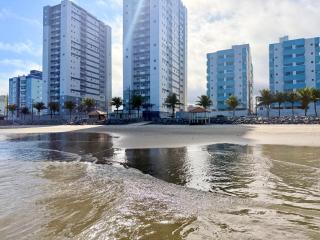 Apto Frente Praia Familiar - 1