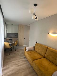 My bee apt - Kremenčuk - 1