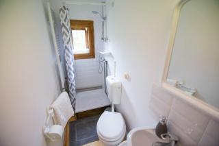 Aura's Guest House - 6