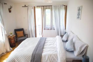 Aura's Guest House - 3