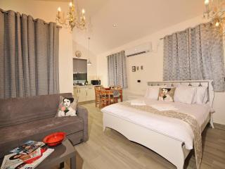 גל גולן של רשת לב הגולן - סוויטות מדהימות עם בריכה משתופת - 2