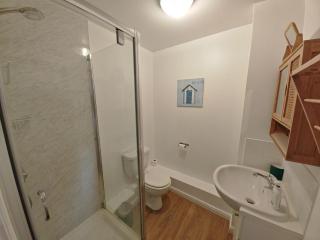 Brightwire 2bedroom apartment Eastleigh - 4