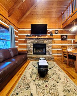 Private yet walking distance to downtown - 2