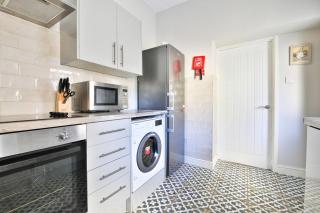 Family Haven in Neath Valley – 3 Bedrooms - 6