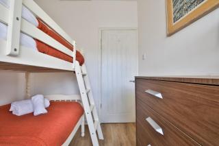 Family Haven in Neath Valley – 3 Bedrooms - Seven Sisters - 4