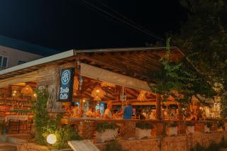Hotel Elisabeta Borsh - Borsh - 0