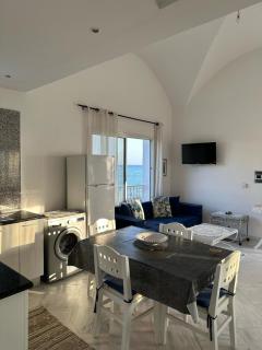 Your Charming Seaside Getaway - 8