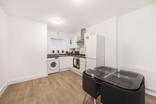 Amazing Flat Centrally Located - Ilford Station -London - 7