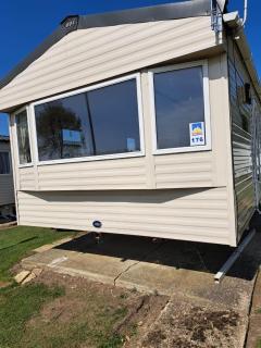J & C caravans - 4