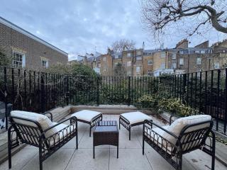 Chelsea 1-Bed Apartment - Sleeps 2 & Private Patio - 7