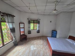 Naly's Escape - Huduhumpola - 3